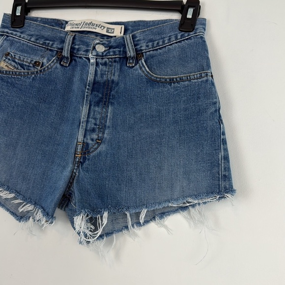 Diesel High Rise Buttonfly Denim/Jean Shorts. Frayed Hems. Size 30. - Picture 3 of 12